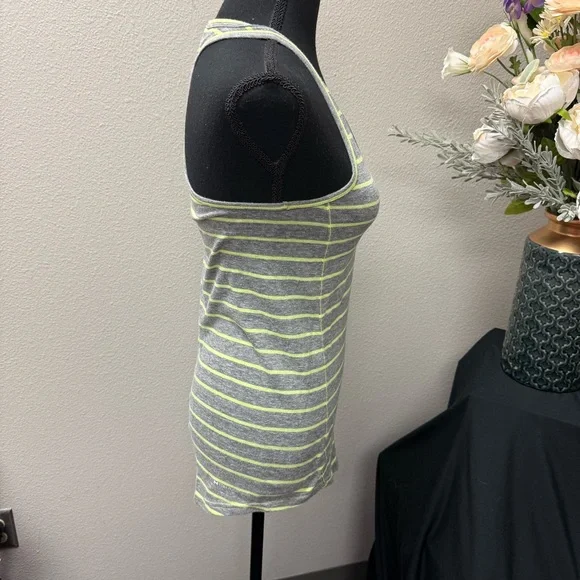 Under Armour XS Gray Neon Stripe HeatGear Racerback Semi-Fitted Tank Top - Picture 4 of 7